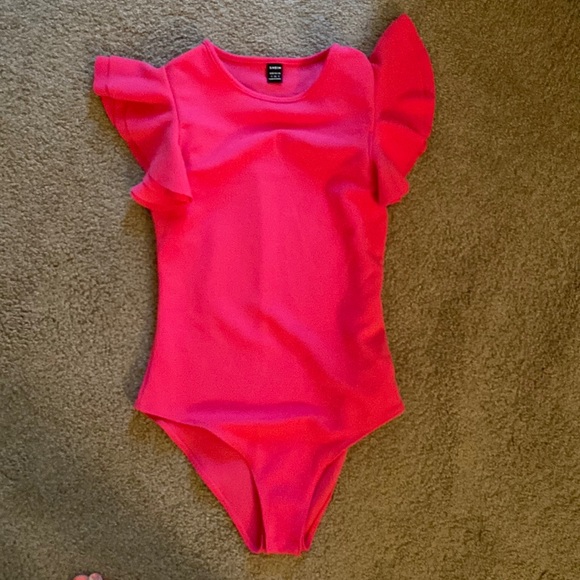 SHEIN Tops - SHEIN pink ruffle body suit